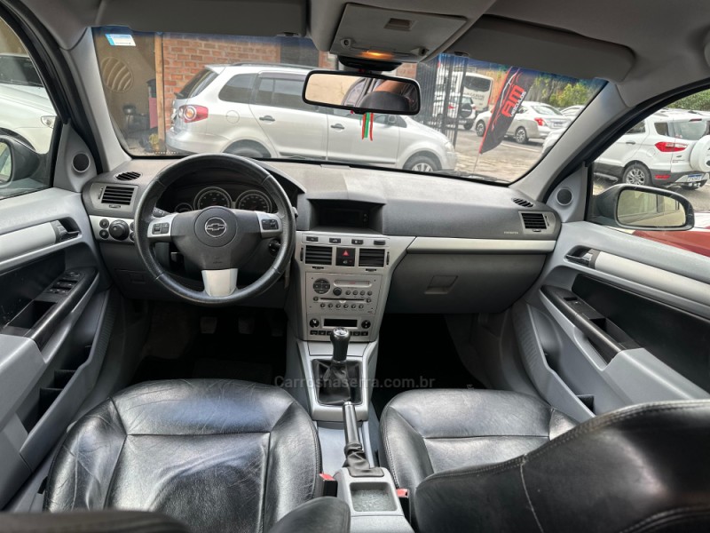 VECTRA 2.0 MPFI ELEGANCE 8V 140CV FLEX 4P MANUAL - 2007 - CAXIAS DO SUL