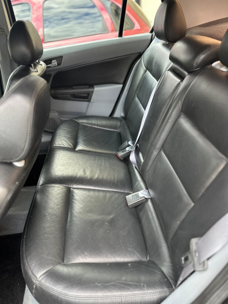 VECTRA 2.0 MPFI ELEGANCE 8V 140CV FLEX 4P MANUAL - 2007 - CAXIAS DO SUL