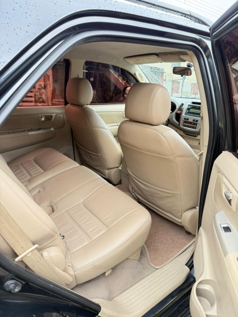 HILUX SW4 3.0 SRV 4X4 CD 16V TURBO INTERCOOLER DIESEL 4P AUTOMÁTICO - 2007 - CAXIAS DO SUL