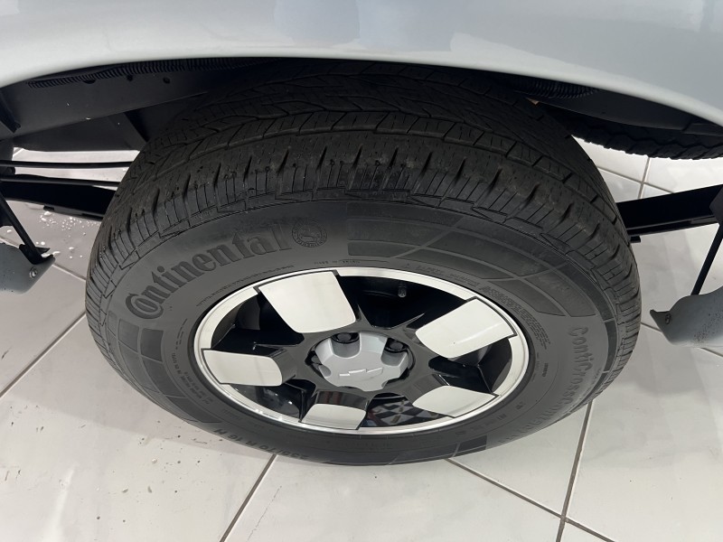 S10 2.4 MPFI EXECUTIVE 4X2 CD 8V FLEX 4P MANUAL - 2009 - PORTãO