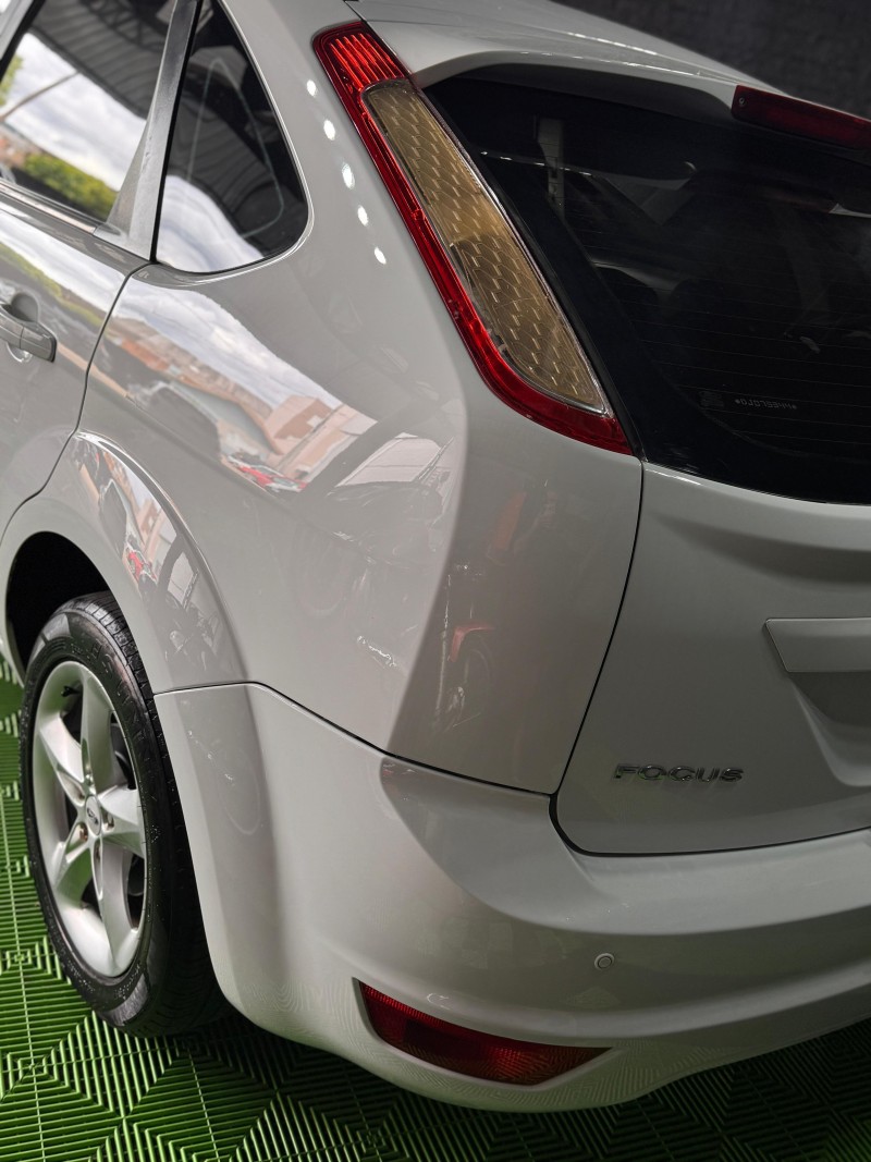 FOCUS 1.6 S 16V FLEX 4P MANUAL - 2013 - FELIZ