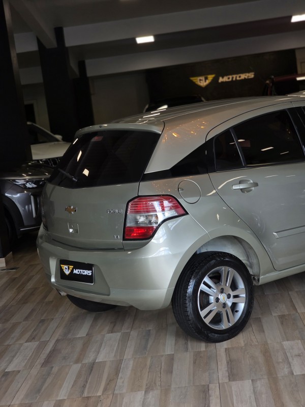 AGILE 1.4 MPFI LTZ 8V FLEX 4P MANUAL - 2011 - CAXIAS DO SUL