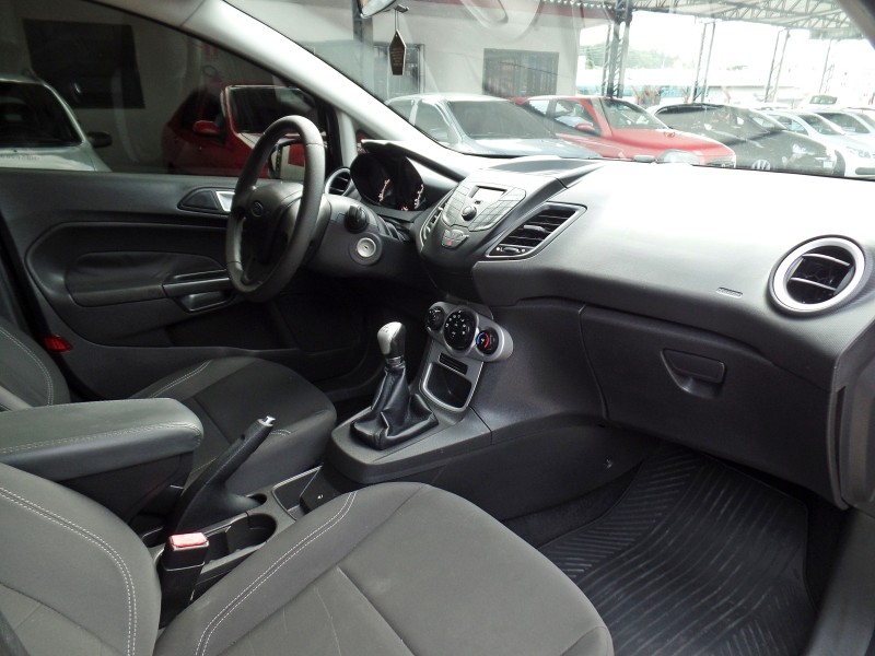 FIESTA 1.6 SE HATCH 16V FLEX 4P MANUAL - 2017 - CAXIAS DO SUL