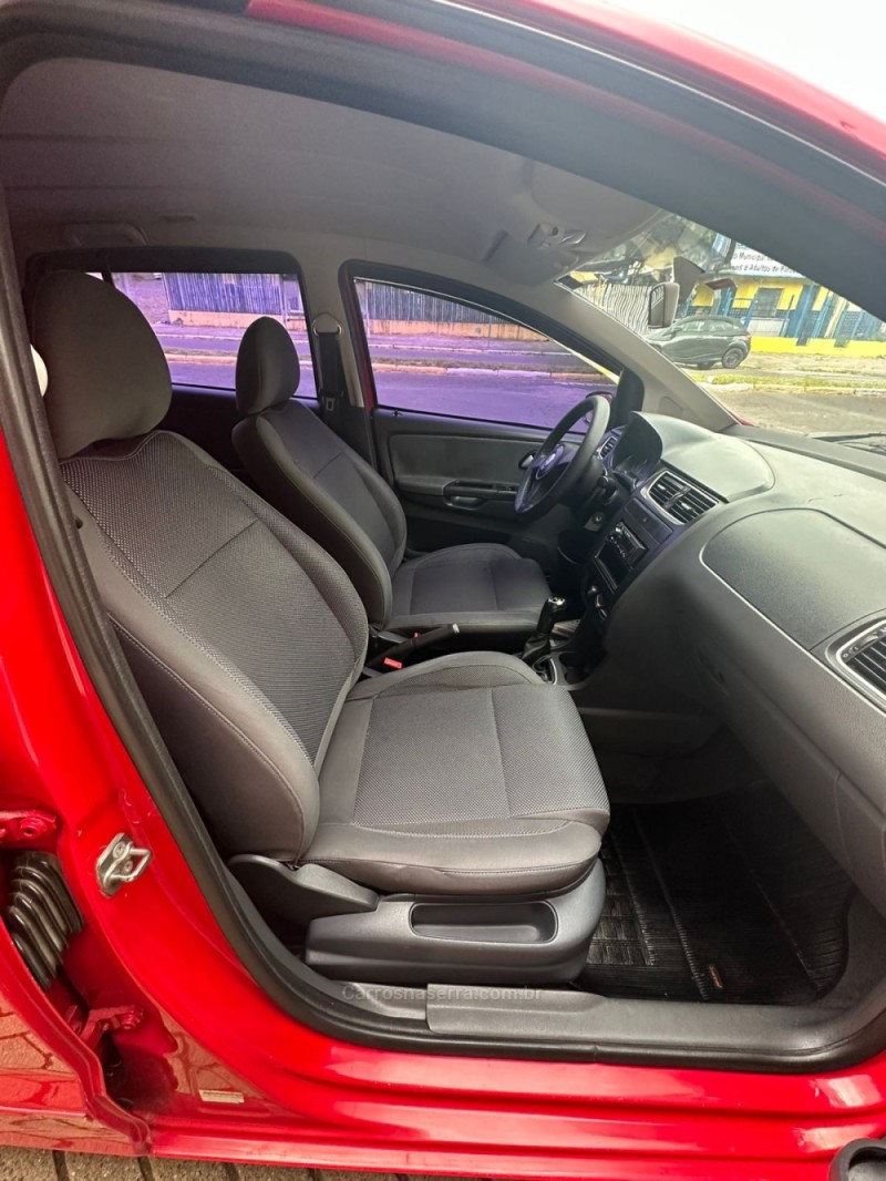 FOX 1.0 MI TREND 8V FLEX 4P MANUAL - 2011 - PAROBé