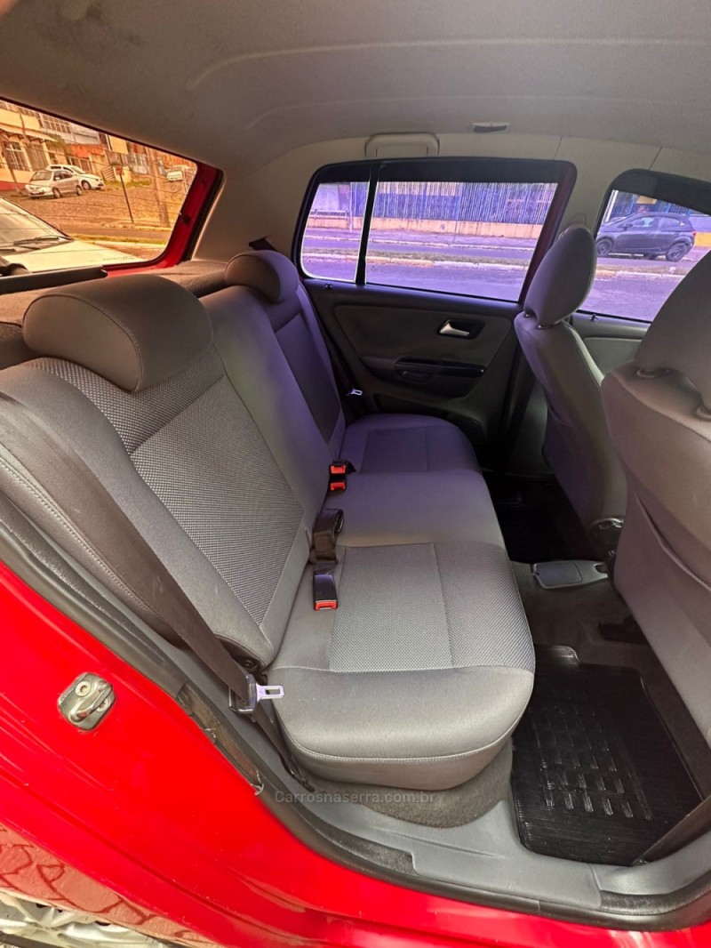 FOX 1.0 MI TREND 8V FLEX 4P MANUAL - 2011 - PAROBé