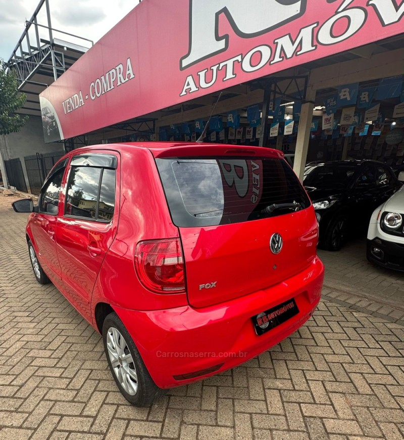 FOX 1.0 MI TREND 8V FLEX 4P MANUAL - 2011 - PAROBé