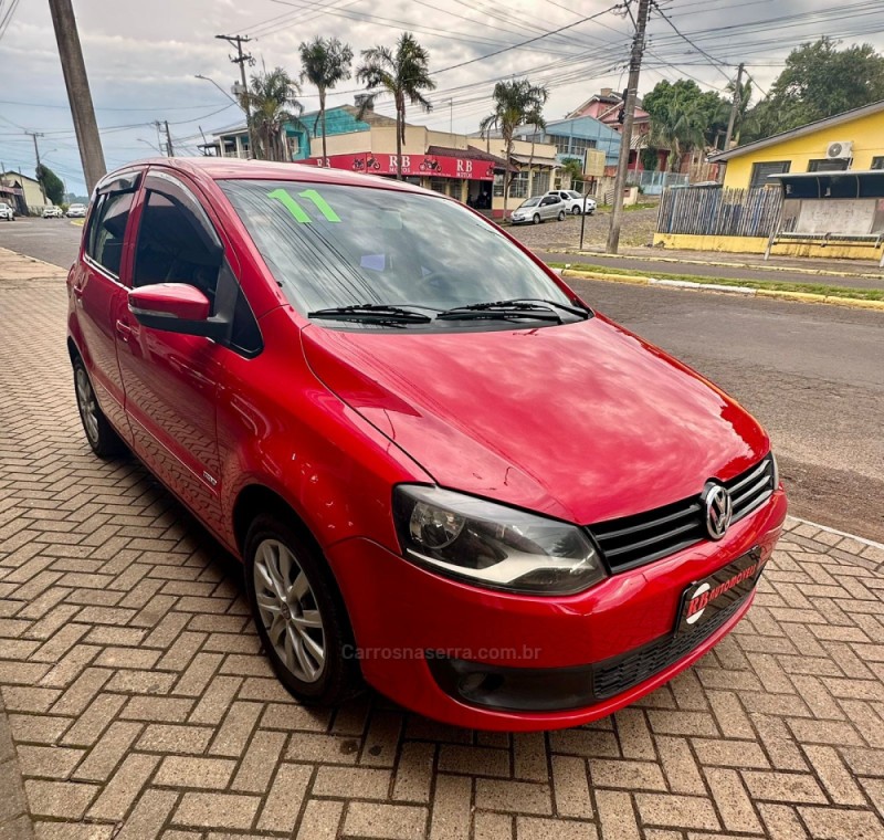 FOX 1.0 MI TREND 8V FLEX 4P MANUAL - 2011 - PAROBé