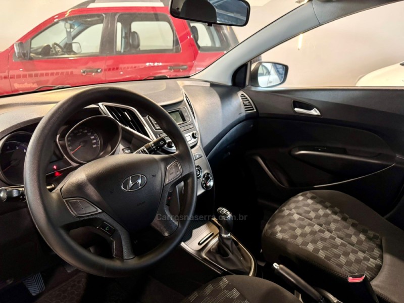 HB20 1.6 COMFORT 16V FLEX 4P MANUAL - 2017 - BENTO GONçALVES