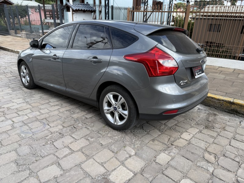 FOCUS 1.6 SE HATCH 16V FLEX 4P AUTOMÁTICO - 2015 - BENTO GONçALVES