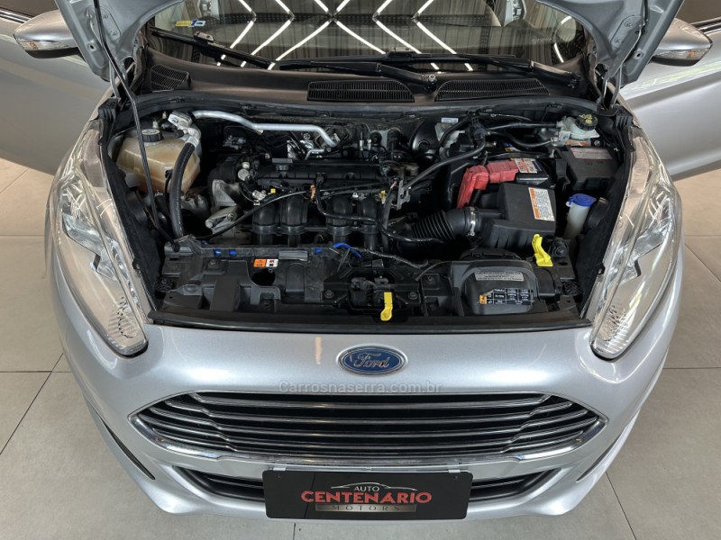 FIESTA 1.6 TITANIUM HATCH 16V FLEX 4P MANUAL - 2015 - SAPIRANGA