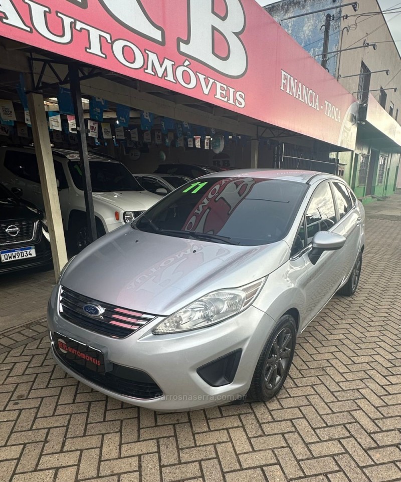FIESTA 1.6 SE SEDAN 16V FLEX 4P MANUAL - 2011 - PAROBé