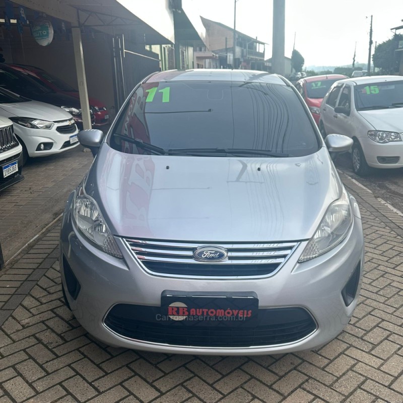 FIESTA 1.6 SE SEDAN 16V FLEX 4P MANUAL - 2011 - PAROBé