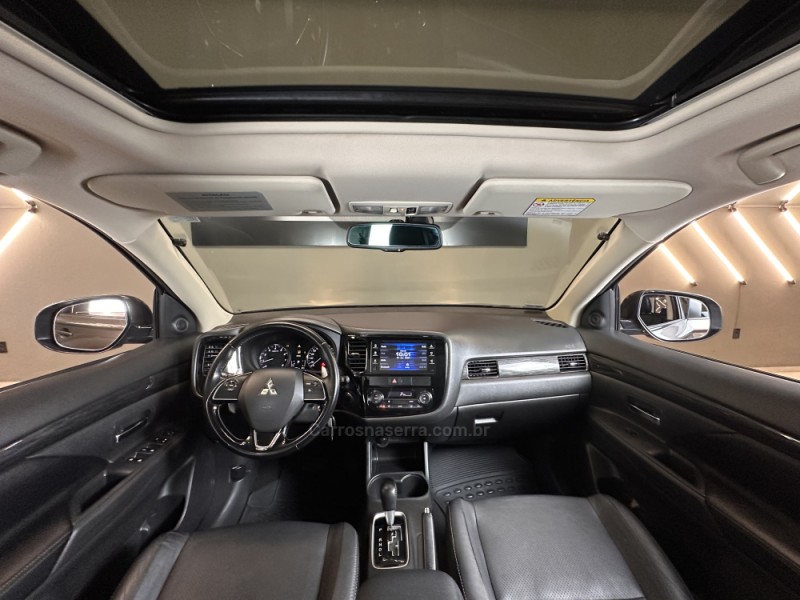 OUTLANDER 2.0 16V GASOLINA 4P AUTOMÁTICO - 2016 - SAPIRANGA