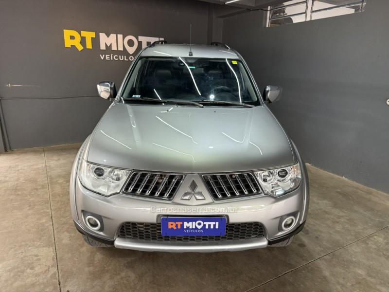 PAJERO DAKAR 3.2 HPE 4X4 7 LUGARES 16V TURBO INTERCOOLER DIESEL 4P AUTOMÁTICO - 2012 - MUçUM