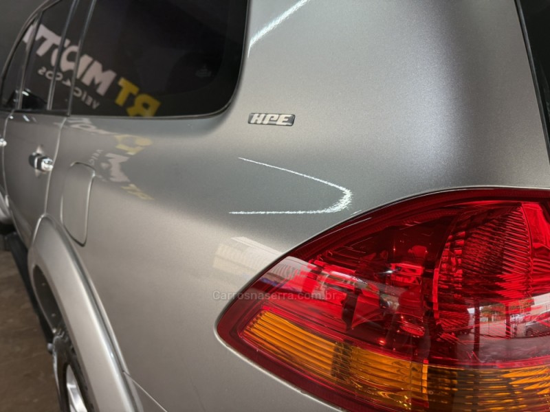 PAJERO DAKAR 3.2 HPE 4X4 7 LUGARES 16V TURBO INTERCOOLER DIESEL 4P AUTOMÁTICO - 2012 - MUçUM