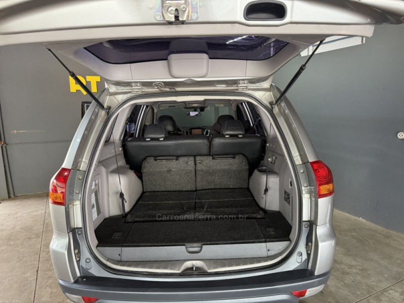 PAJERO DAKAR 3.2 HPE 4X4 7 LUGARES 16V TURBO INTERCOOLER DIESEL 4P AUTOMÁTICO - 2012 - MUçUM