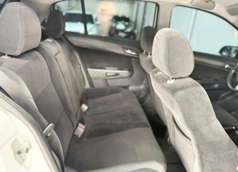 VECTRA 2.0 MPFI GT HATCH 8V FLEX 4P MANUAL - 2008 - NOVO HAMBURGO