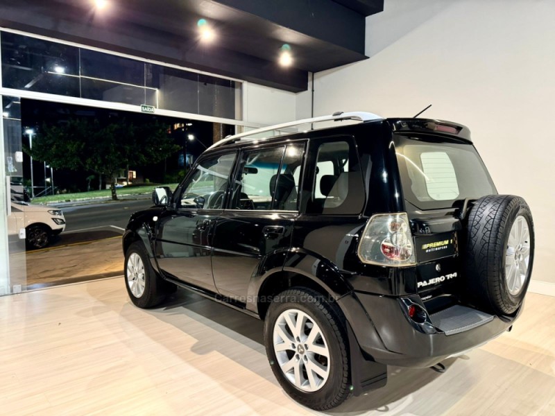 PAJERO TR4 2.0 4X4 16V FLEX 4P MANUAL - 2010 - BENTO GONçALVES