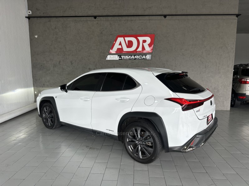 UX 250H 2.0 16V DYNAMIC HÍBRIDO 4P AUTOMÁTICO - 2019 - CAXIAS DO SUL