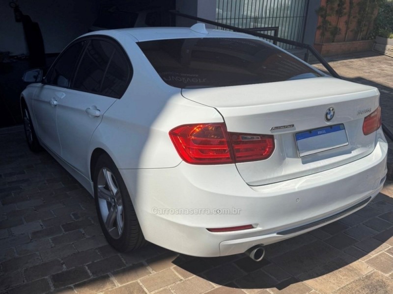 320I 2.0 16V TURBO ACTIVE FLEX 4P AUTOMÁTICO - 2015 - GUAPORé