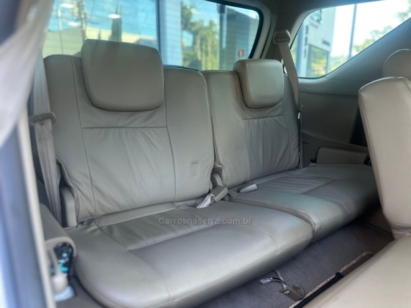 HILUX SW4 3.0 SRV 4X4 7 LUGARES 16V TURBO INTERCOOLER DIESEL 4P AUTOMÁTICO - 2010 - TUPANDI