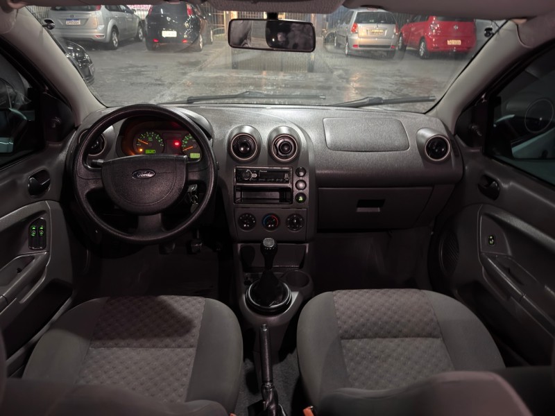 FIESTA 1.0 MPI HATCH 8V FLEX 4P MANUAL - 2005 - CAXIAS DO SUL