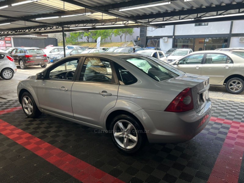 FOCUS 2.0 16V FLEX 4P AUTOMÁTICO - 2009 - PASSO FUNDO