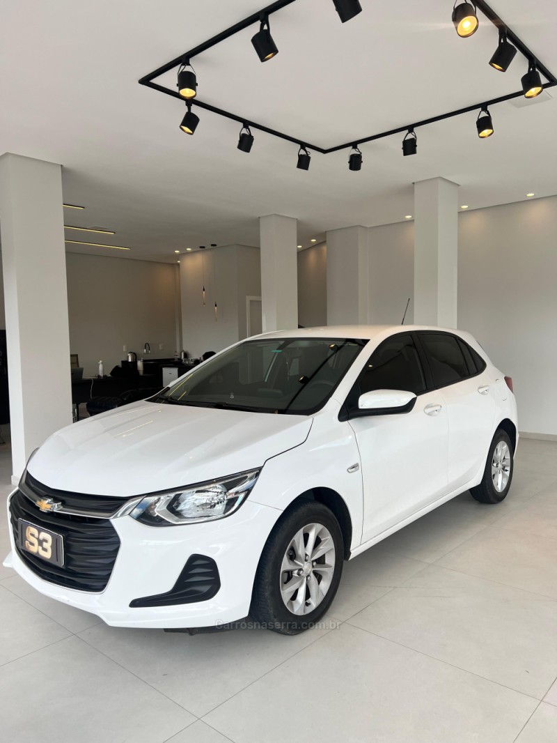 ONIX 1.0 LT 12V TURBO FLEX 4P MANUAL - 2022 - CAXIAS DO SUL