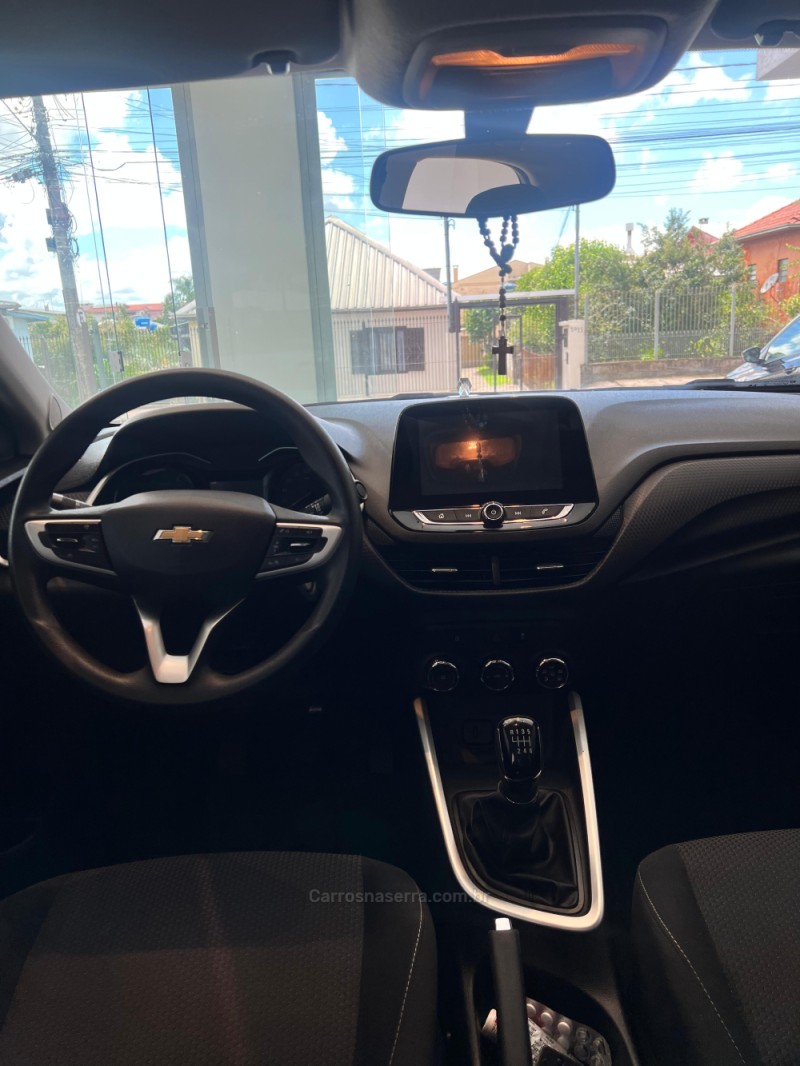 ONIX 1.0 LT 12V TURBO FLEX 4P MANUAL - 2022 - CAXIAS DO SUL