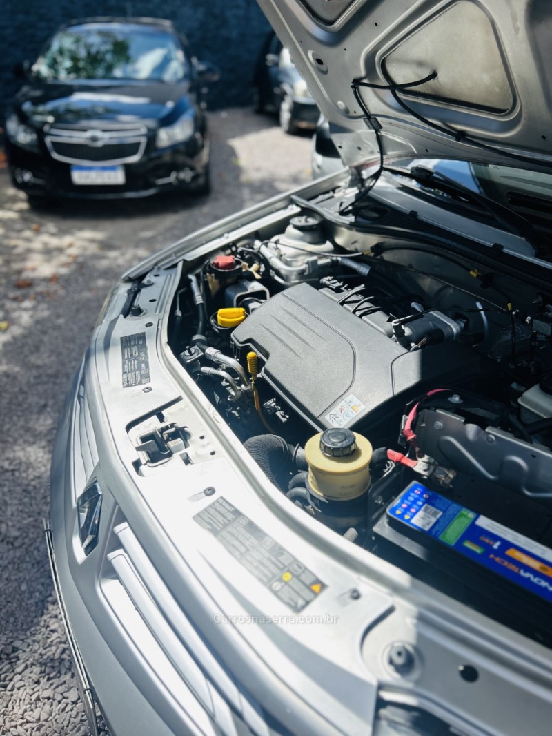 LOGAN 1.0 EXPRESSION 16V FLEX 4P MANUAL - 2010 - CAXIAS DO SUL