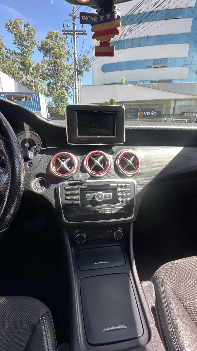 A 200 1.6 TURBO URBAN 16V GASOLINA 4P AUTOMÁTICO - 2015 - CAXIAS DO SUL
