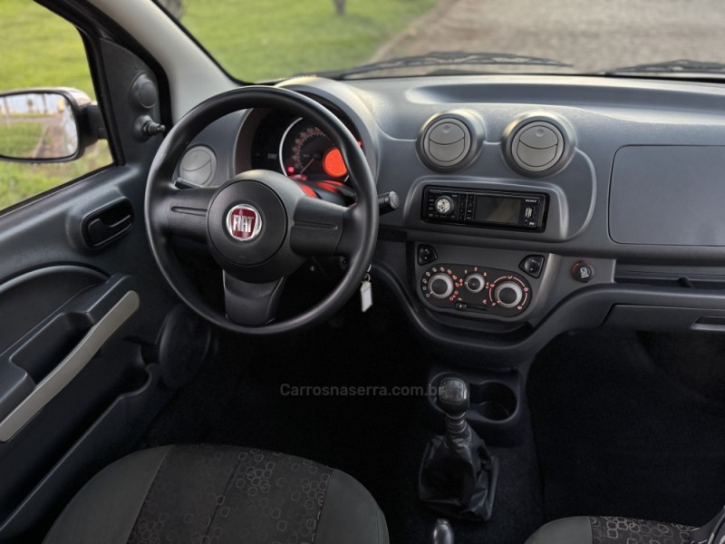 UNO 1.0 VIVACE 8V FLEX 4P MANUAL - 2012 - CASCA