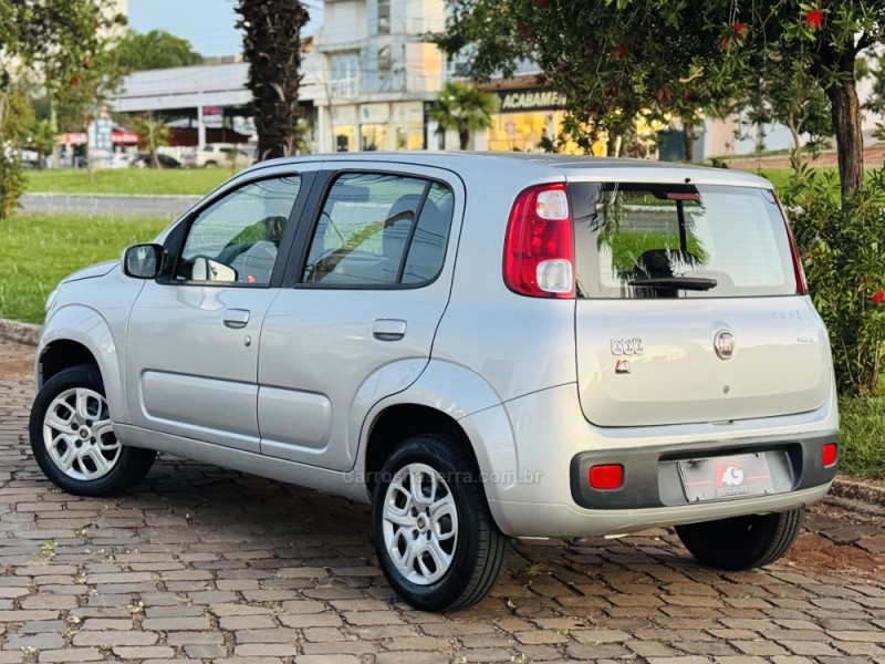 UNO 1.0 VIVACE 8V FLEX 4P MANUAL - 2012 - CASCA