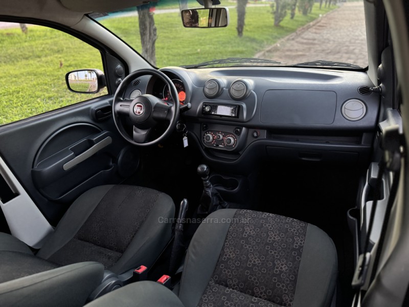 UNO 1.0 VIVACE 8V FLEX 4P MANUAL - 2012 - CASCA