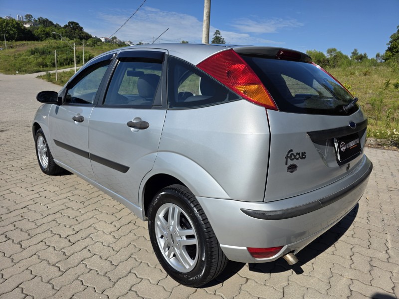 FOCUS 1.6 GL 8V FLEX 4P MANUAL - 2009 - BENTO GONçALVES