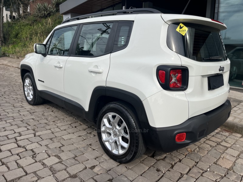 RENEGADE 1.8 16V FLEX LONGITUDE 4P AUTOMÁTICO - 2016 - VERANóPOLIS