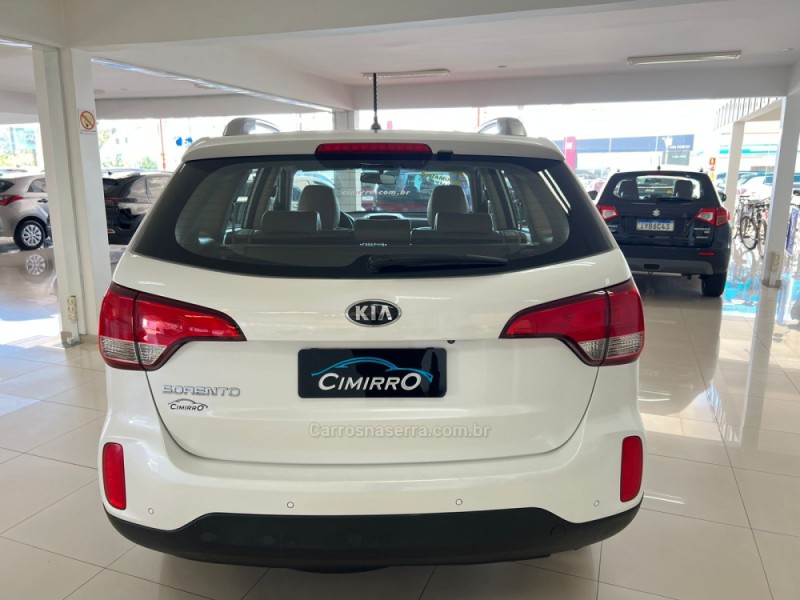 SORENTO 2.4 EX2 4X2 16V GASOLINA 4P AUTOMÁTICO - 2015 - TAQUARA