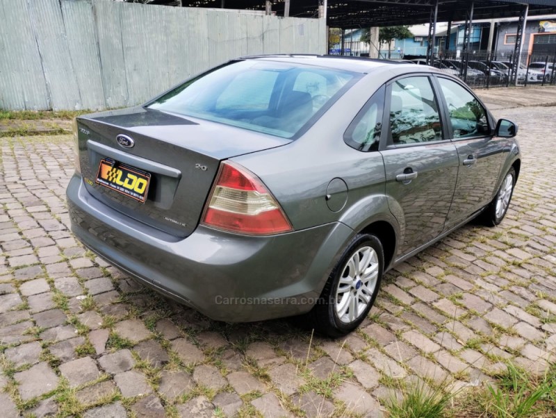 FOCUS 2.0 FC 16V FLEX 4P AUTOMÁTICO - 2013 - CAXIAS DO SUL