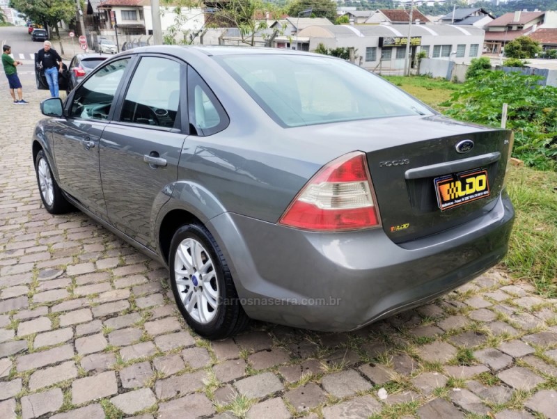 FOCUS 2.0 FC 16V FLEX 4P AUTOMÁTICO - 2013 - CAXIAS DO SUL