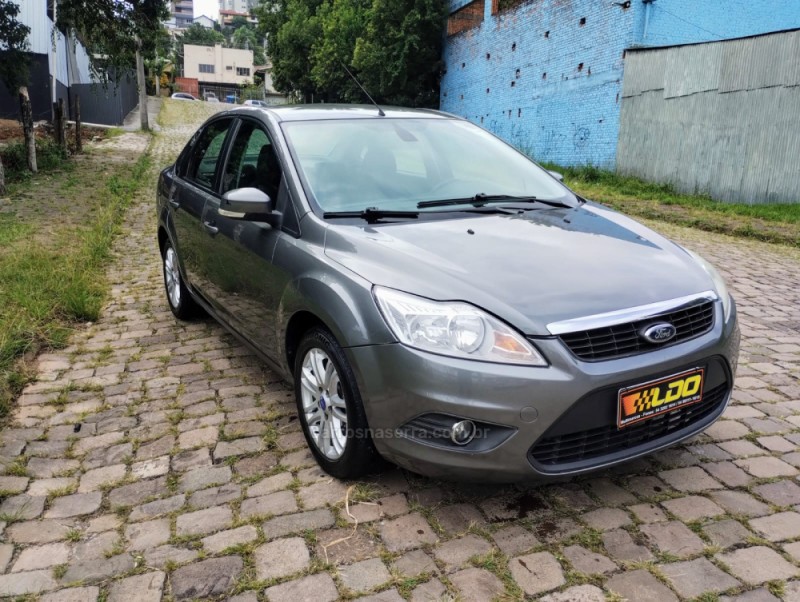 focus 2.0 fc 16v flex 4p automatico 2013 caxias do sul