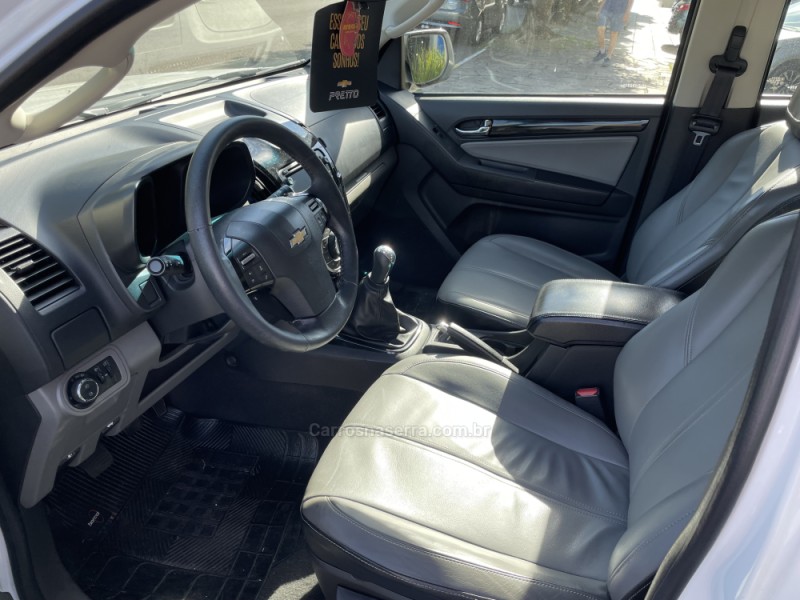 S10 2.5 LTZ 4X2 CD 16V FLEX 4P MANUAL - 2016 - GUAPORé