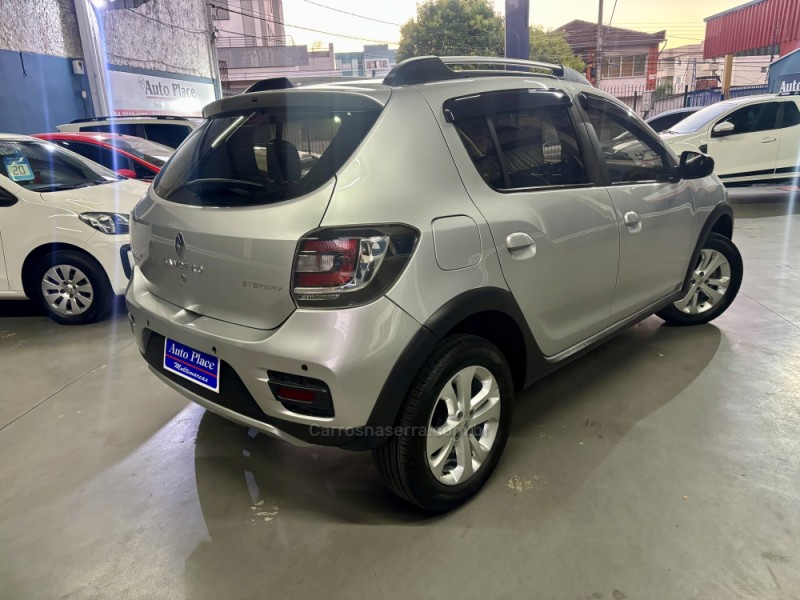 SANDERO 1.6 STEPWAY 8V FLEX 4P AUTOMATIZADO - 2016 - CAXIAS DO SUL