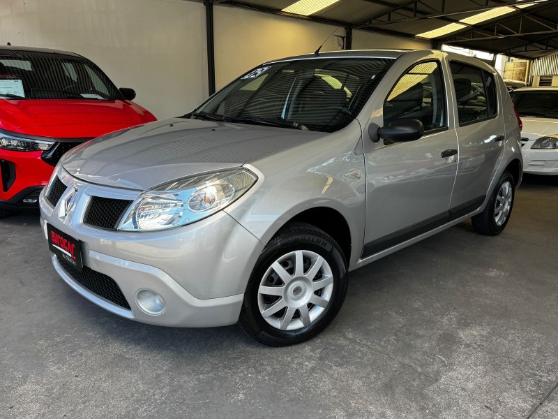 RENAULT - SANDERO - 2008/2009 - Prata - R$ 26.900,00