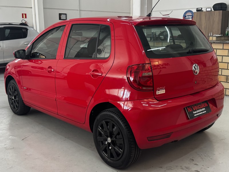 FOX 1.0 MI 8V FLEX 4P MANUAL - 2011 - CAXIAS DO SUL