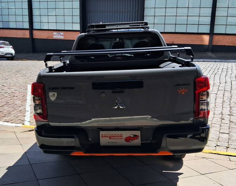 L200 TRITON 2.4 GLS SAVANA 4X4 DIESEL 4P AUTOMÁTICO - 2024 - FLORES DA CUNHA