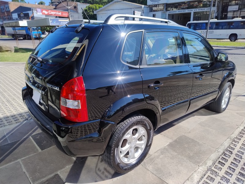 TUCSON 2.0 MPFI GLS 16V 143CV 2WD FLEX 4P AUTOMÁTICO - 2010 - CAXIAS DO SUL