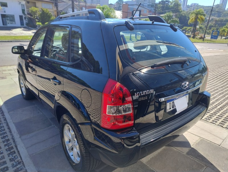 TUCSON 2.0 MPFI GLS 16V 143CV 2WD FLEX 4P AUTOMÁTICO - 2010 - CAXIAS DO SUL