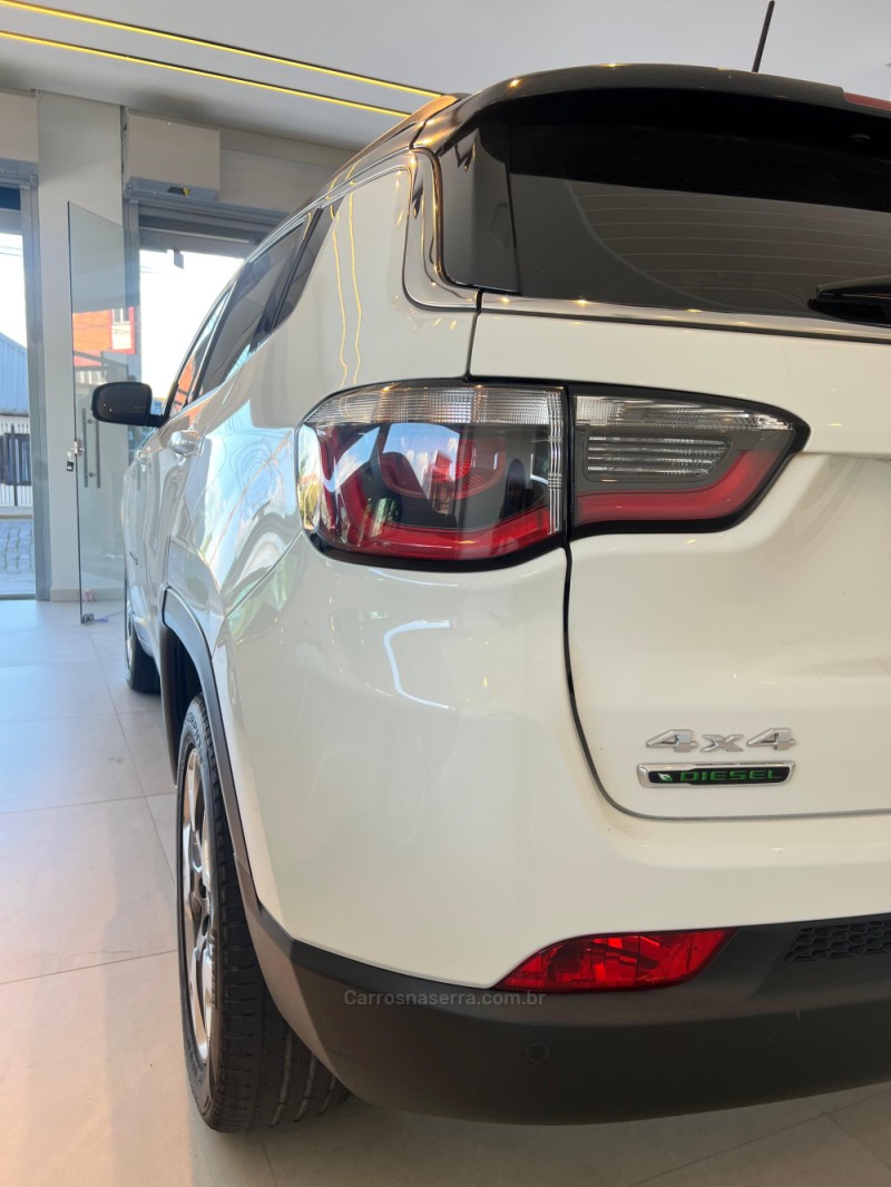 COMPASS 2.0 16V DIESEL LONGITUDE 4X4 AUTOMÁTICO - 2019 - CAXIAS DO SUL