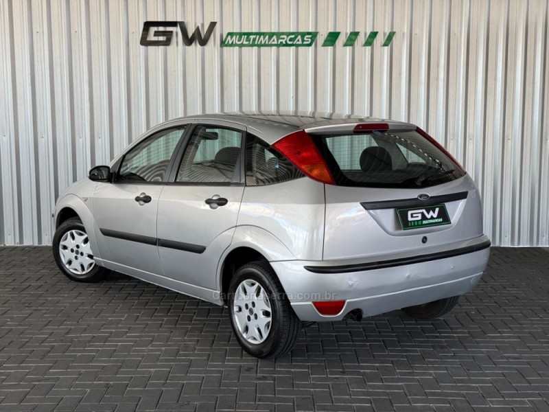 FOCUS 1.6 8V GASOLINA 4P MANUAL - 2005 - CAXIAS DO SUL