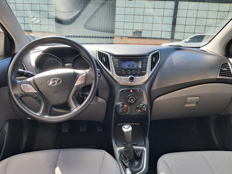 HB20S 1.6 COMFORT PLUS 16V FLEX 4P MANUAL - 2015 - FLORES DA CUNHA